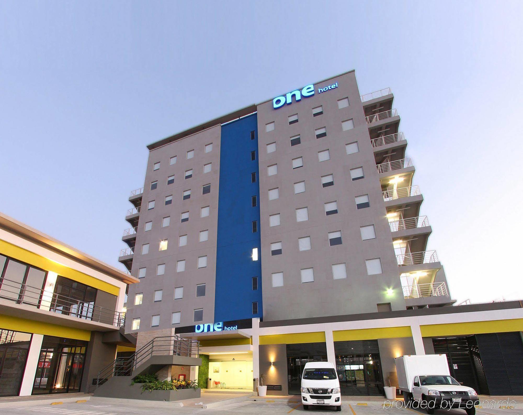 One La Paz Hotel Buitenkant foto